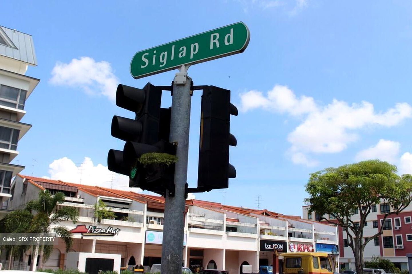 Siglap Post Office (D15), Retail #485243931